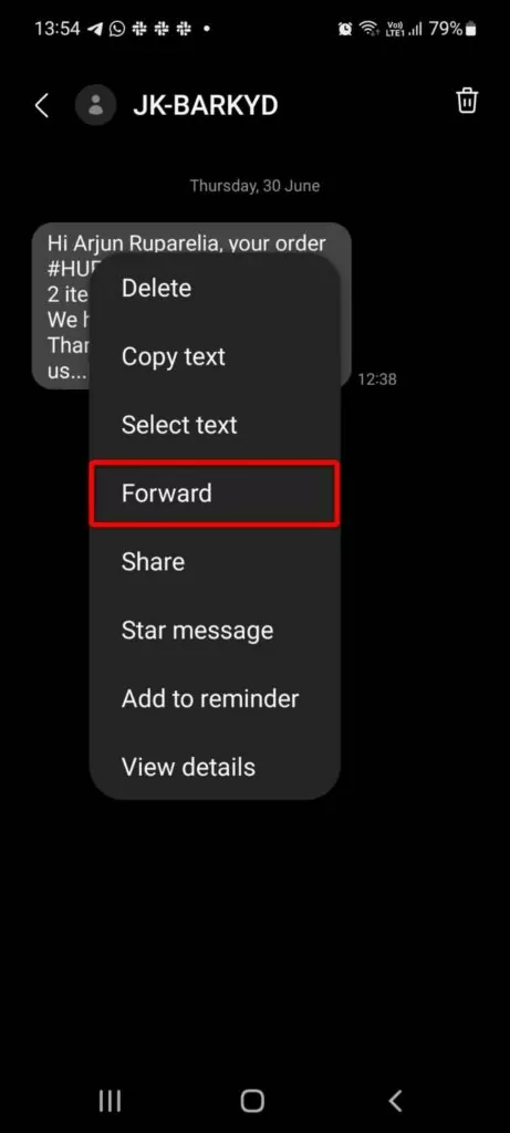 How to forward a text on Android: Forward option on a phone